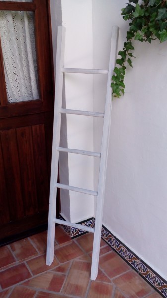 ESCALERA TOALLERO DE MADERA RÚSTICA VINTAGE MODELO YOLANDA RECTA 150X37 MOD: ESC005