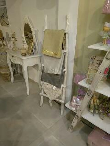 ESCALERA TOALLERO VINTAGE EN MADERA ENVEJECIDA BLANCA   145X45 MOD:ESC001